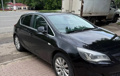 Opel Astra J, 2010 год, 550 000 рублей, 3 фотография