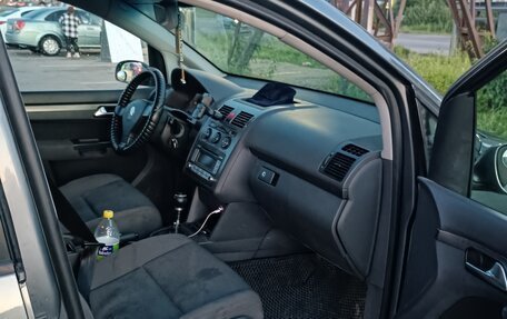Volkswagen Touran III, 2007 год, 460 000 рублей, 3 фотография