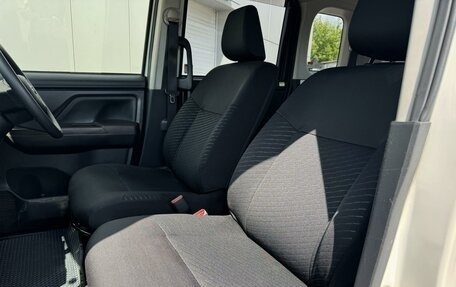 Toyota Roomy I, 2019 год, 1 220 000 рублей, 8 фотография