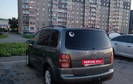 Volkswagen Touran III, 2007 год, 460 000 рублей, 5 фотография
