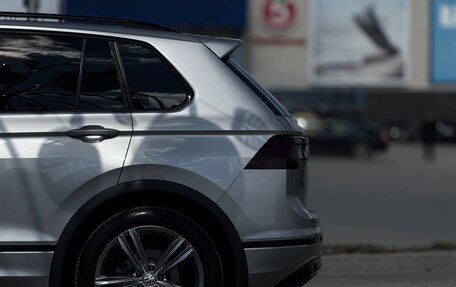 Volkswagen Tiguan II, 2018 год, 3 299 999 рублей, 9 фотография