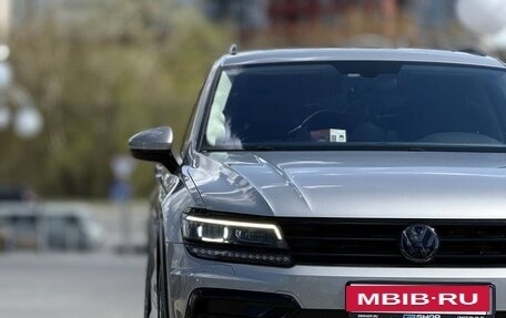 Volkswagen Tiguan II, 2018 год, 3 299 999 рублей, 3 фотография
