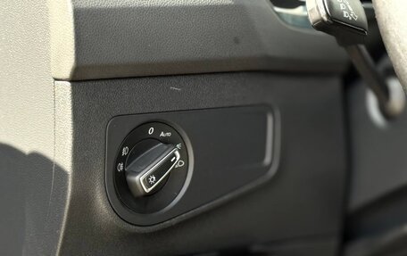 Volkswagen Tiguan II, 2018 год, 3 299 999 рублей, 19 фотография