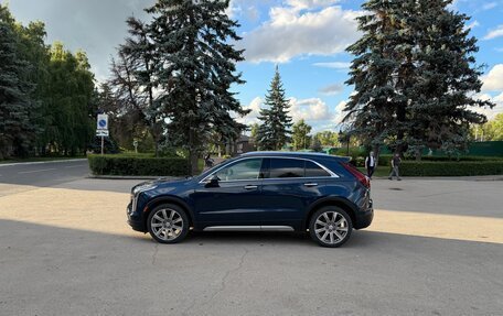 Cadillac XT4 I, 2019 год, 2 050 000 рублей, 2 фотография