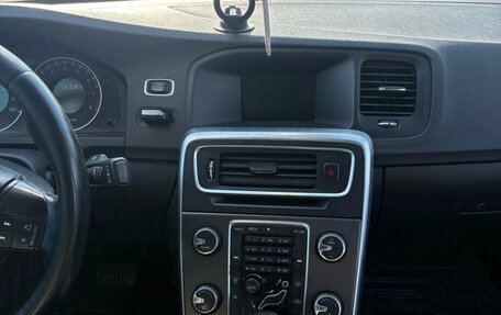 Volvo S60 III, 2011 год, 700 000 рублей, 3 фотография
