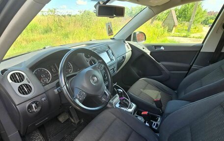 Volkswagen Tiguan I, 2011 год, 950 000 рублей, 14 фотография