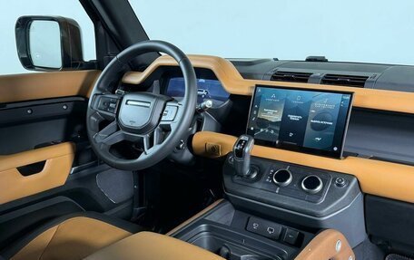 Land Rover Defender II, 2021 год, 5 599 000 рублей, 14 фотография