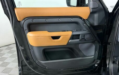 Land Rover Defender II, 2021 год, 5 599 000 рублей, 9 фотография