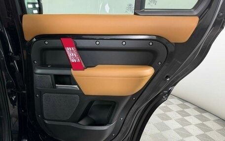 Land Rover Defender II, 2021 год, 5 599 000 рублей, 18 фотография