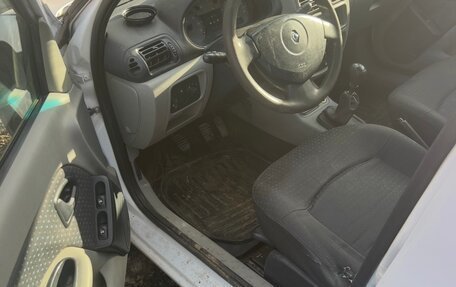 Renault Symbol I, 2006 год, 260 000 рублей, 3 фотография