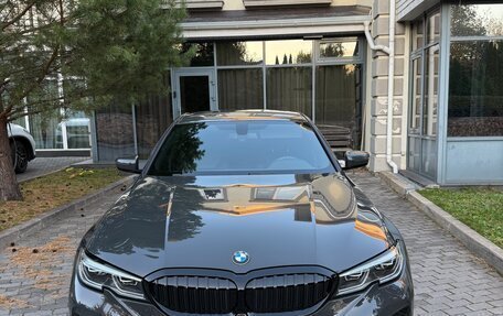 BMW 3 серия, 2019 год, 3 750 000 рублей, 33 фотография