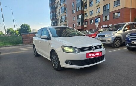 Volkswagen Polo VI (EU Market), 2012 год, 385 000 рублей, 2 фотография