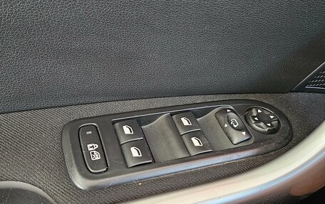 Peugeot 308 II, 2012 год, 499 000 рублей, 14 фотография