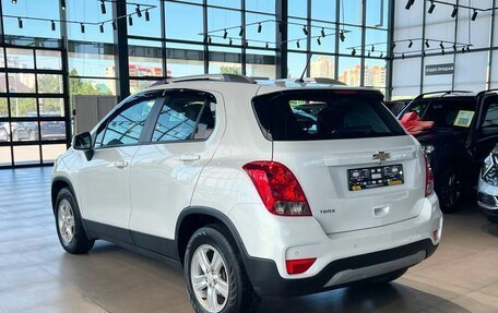 Chevrolet Trax, 2020 год, 1 330 000 рублей, 7 фотография