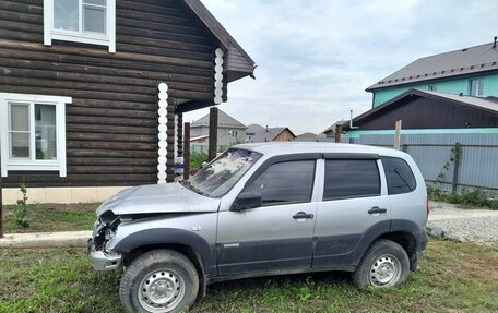 Chevrolet Niva I рестайлинг, 2013 год, 158 764 рублей, 5 фотография