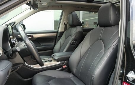 Toyota Highlander, 2025 год, 4 999 000 рублей, 25 фотография