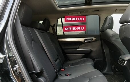 Toyota Highlander, 2025 год, 4 999 000 рублей, 31 фотография