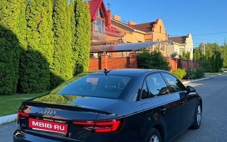 Audi A4, 2019 год, 1 980 000 рублей, 4 фотография
