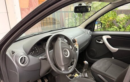 Renault Sandero I, 2012 год, 750 000 рублей, 3 фотография