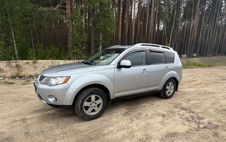 Mitsubishi Outlander III рестайлинг 3, 2008 год, 1 080 000 рублей, 6 фотография