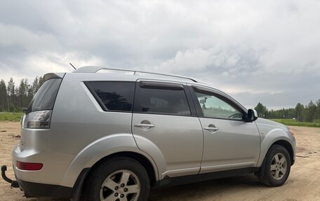 Mitsubishi Outlander III рестайлинг 3, 2008 год, 1 080 000 рублей, 11 фотография