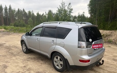 Mitsubishi Outlander III рестайлинг 3, 2008 год, 1 080 000 рублей, 3 фотография