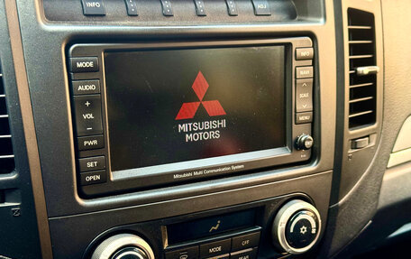 Mitsubishi Pajero IV, 2010 год, 1 650 000 рублей, 23 фотография