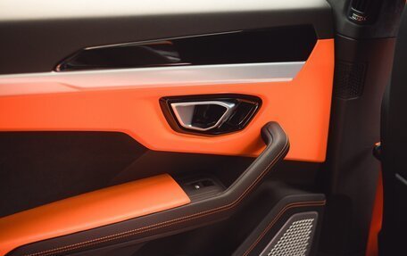 Lamborghini Urus I, 2018 год, 22 500 000 рублей, 19 фотография