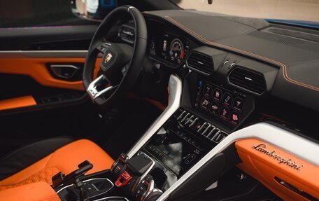 Lamborghini Urus I, 2018 год, 22 500 000 рублей, 30 фотография