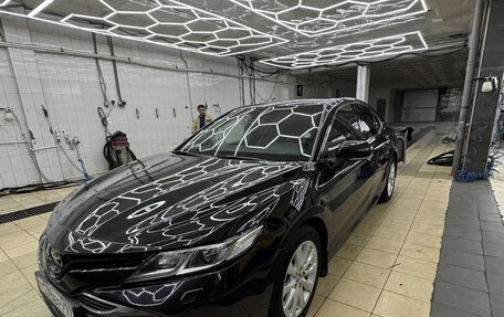 Toyota Camry, 2018 год, 2 250 000 рублей, 3 фотография