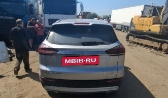 Geely Atlas, 2024 год, 1 880 000 рублей, 4 фотография