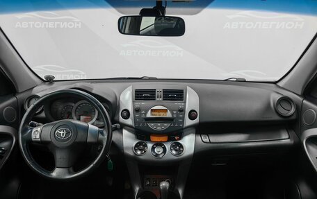 Toyota RAV4, 2006 год, 1 220 000 рублей, 9 фотография