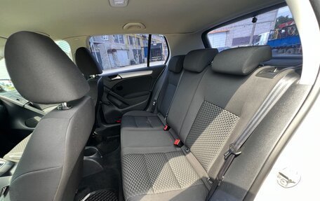 Volkswagen Golf VI, 2011 год, 635 000 рублей, 11 фотография