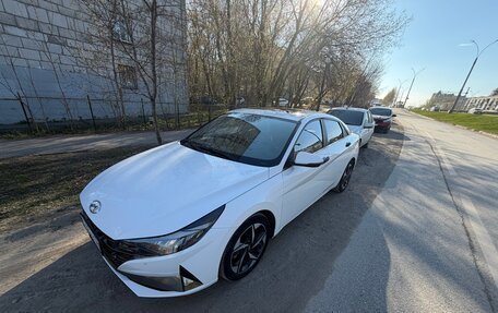 Hyundai Elantra, 2021 год, 2 000 000 рублей, 4 фотография
