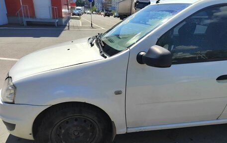 Renault Logan I, 2015 год, 312 000 рублей, 1 фотография