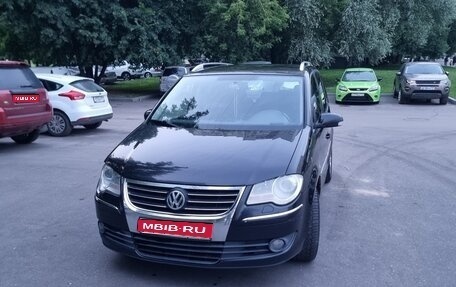 Volkswagen Touran III, 2007 год, 630 000 рублей, 1 фотография