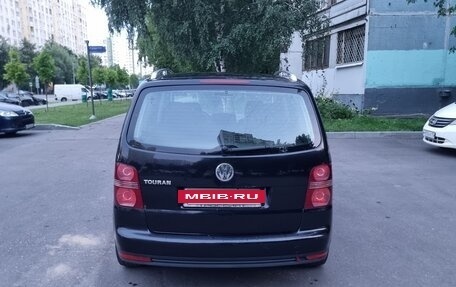 Volkswagen Touran III, 2007 год, 630 000 рублей, 5 фотография