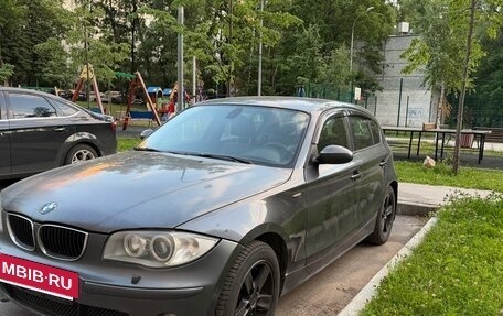 BMW 1 серия, 2006 год, 585 000 рублей, 2 фотография