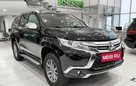 Mitsubishi Pajero Sport III рестайлинг, 2018 год, 2 790 000 рублей, 3 фотография