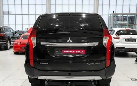 Mitsubishi Pajero Sport III рестайлинг, 2018 год, 2 790 000 рублей, 7 фотография