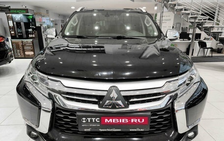 Mitsubishi Pajero Sport III рестайлинг, 2018 год, 2 790 000 рублей, 2 фотография