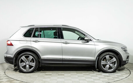 Volkswagen Tiguan II, 2017 год, 2 519 000 рублей, 4 фотография