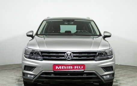 Volkswagen Tiguan II, 2017 год, 2 519 000 рублей, 2 фотография