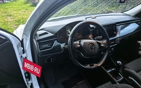 Skoda Rapid II, 2021 год, 175 000 рублей, 10 фотография