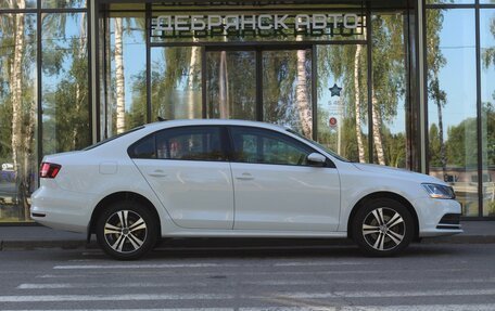 Volkswagen Jetta VI, 2018 год, 1 560 000 рублей, 4 фотография