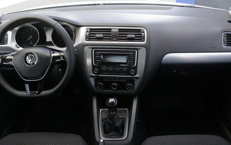 Volkswagen Jetta VI, 2018 год, 1 560 000 рублей, 7 фотография