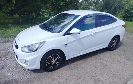 Hyundai Solaris II рестайлинг, 2013 год, 720 000 рублей, 7 фотография