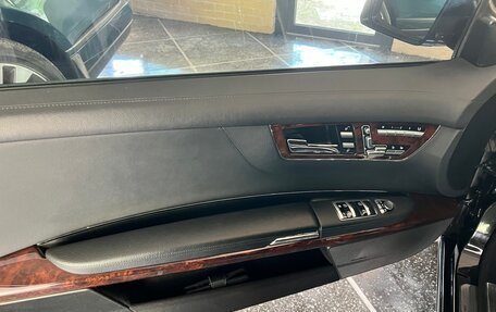 Mercedes-Benz CL-Класс, 2010 год, 3 300 000 рублей, 27 фотография