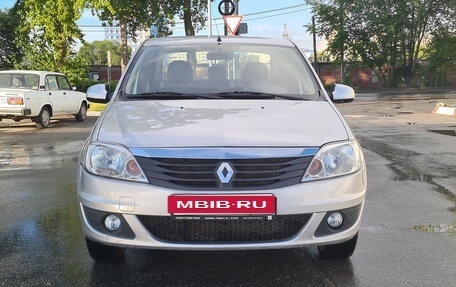Renault Logan I, 2013 год, 645 000 рублей, 3 фотография