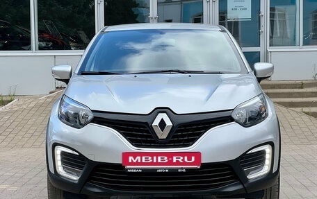 Renault Kaptur I рестайлинг, 2017 год, 1 350 000 рублей, 2 фотография